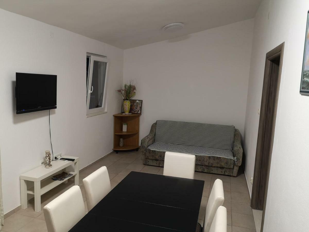 Apartment Joke Ražanj 外观 照片